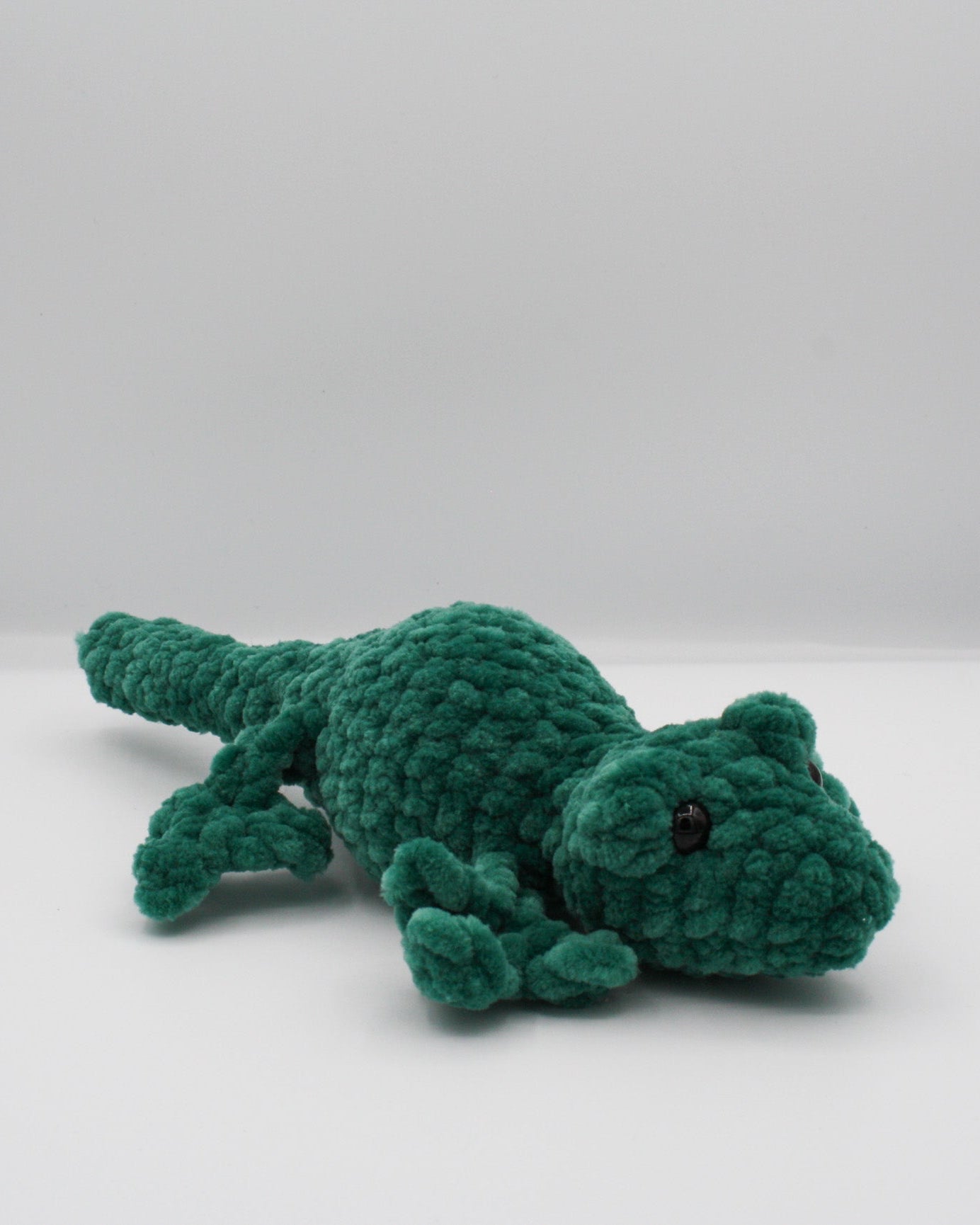 amigurumi crochet dark green gecko plushie chenille yarn