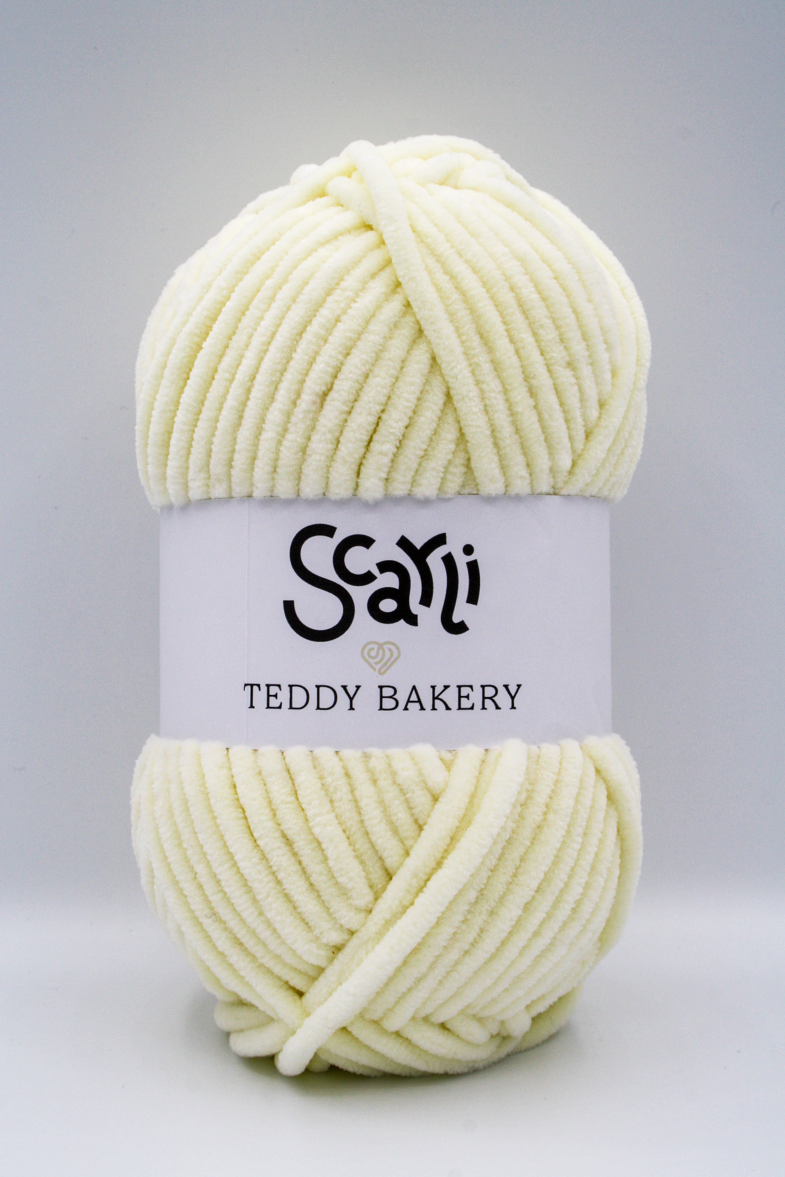 Teddy Bakery chenille yarn in shade cream light neutral. Soft chunky plush yarn