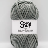 Teddy Bakery chenille yarn in shade steel grey. Soft chunky plush yarn