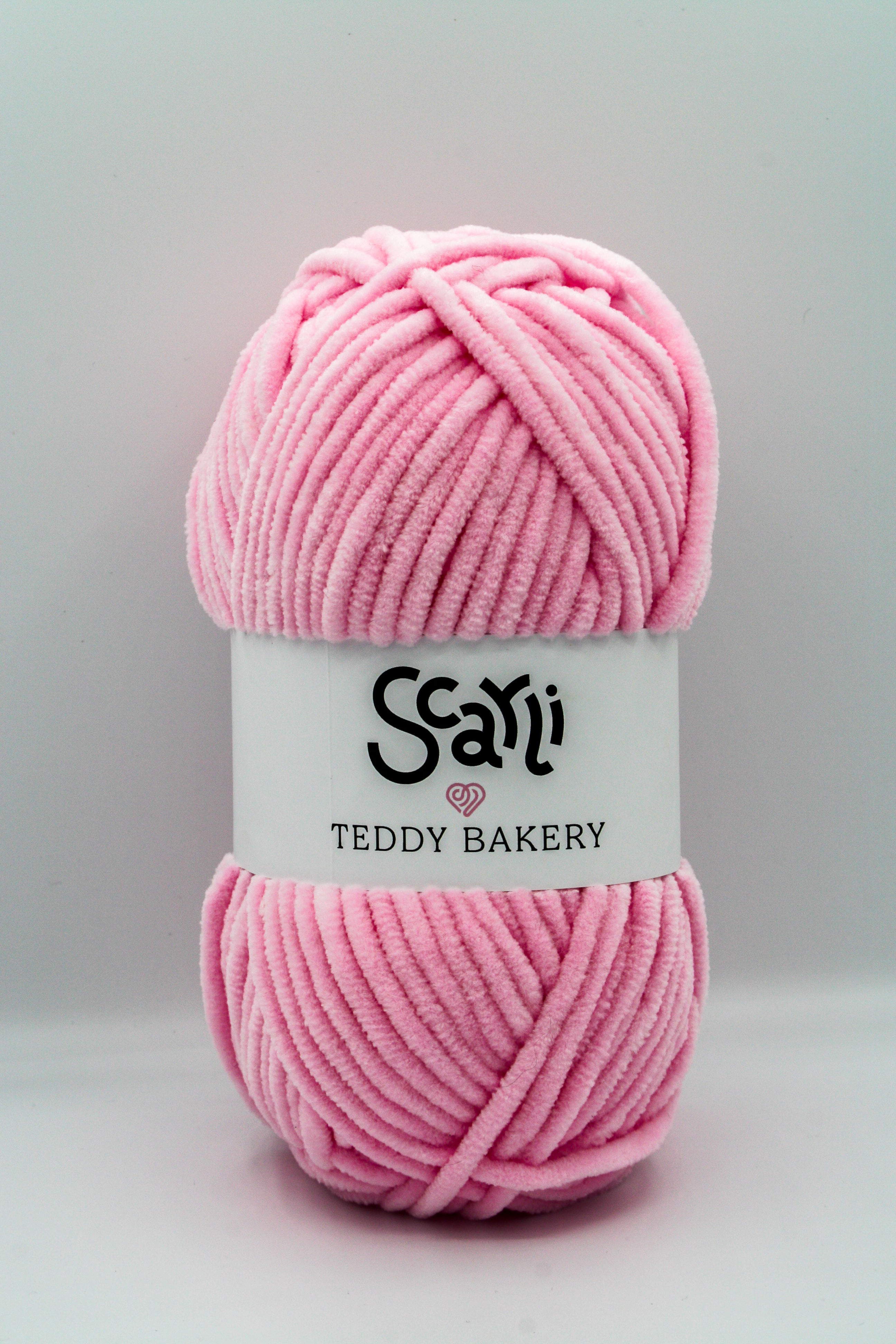 Teddy Bakery chenille yarn in shade ballet pink light pink. Soft chunky plush yarn