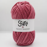 skein of rose pink chenille plush yarn teddy bakery scarli