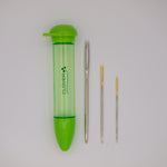Clover chibi darning needle set. Includes three metal darning needles of different sizes and green storage tube.