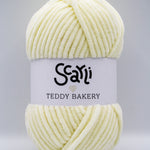 Teddy Bakery chenille yarn in shade cream light neutral. Soft chunky plush yarn
